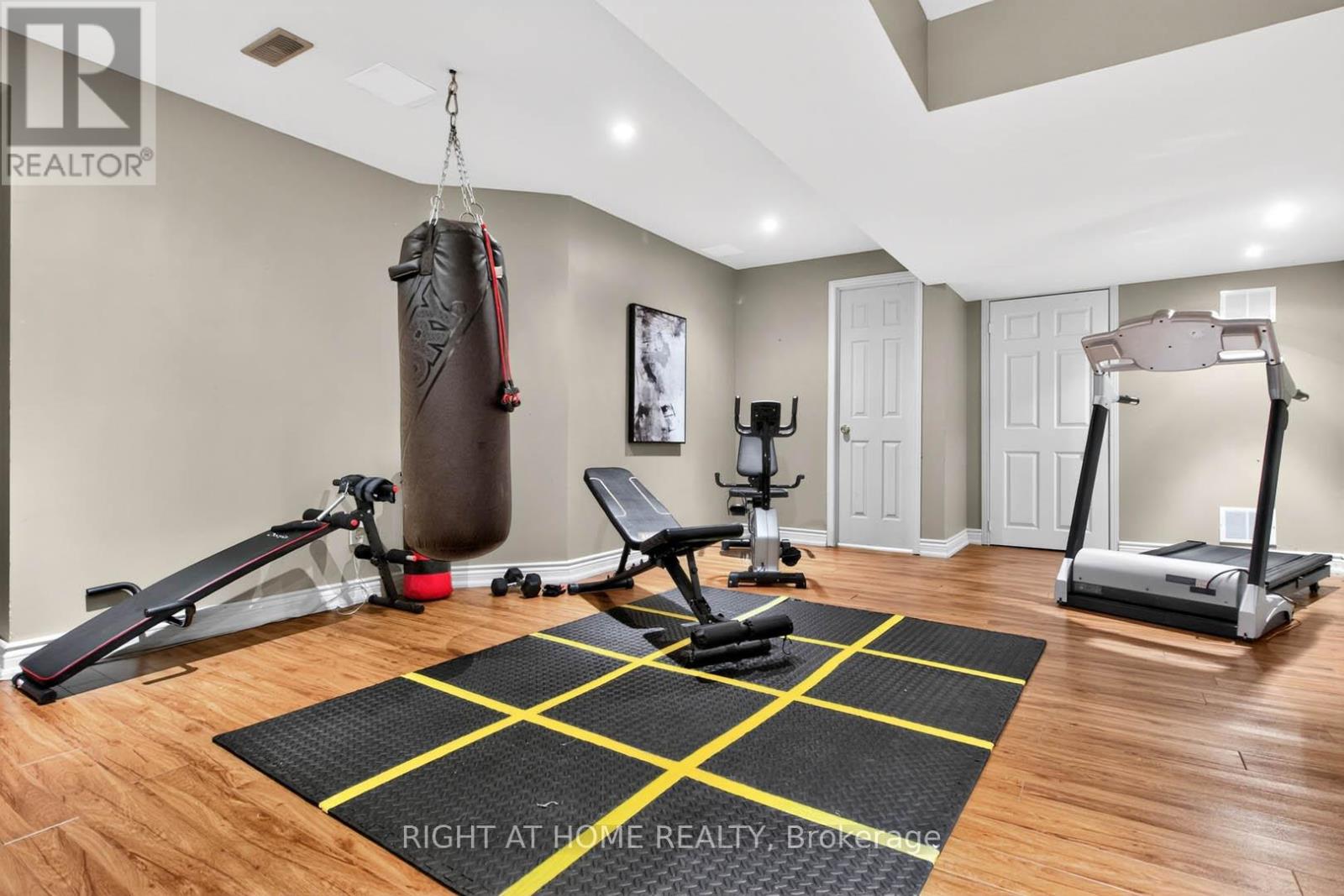 5956 RAYSHAW CRESCENT - 27