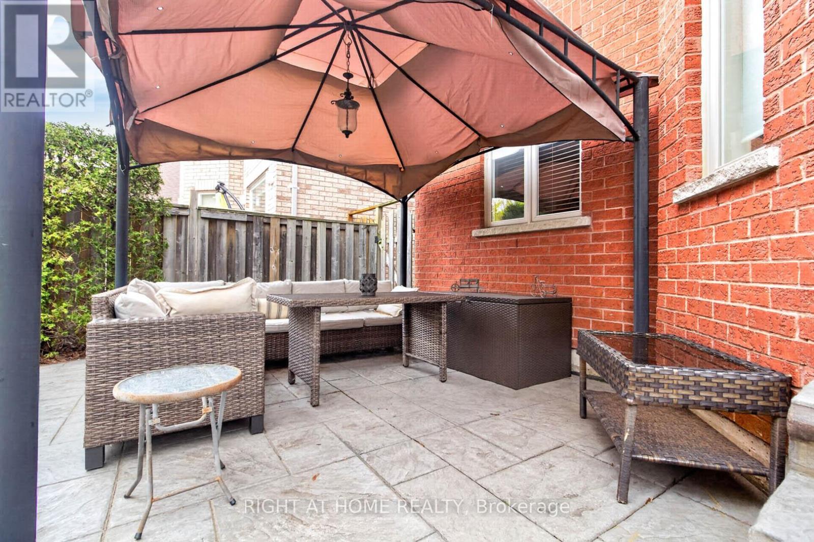 5956 RAYSHAW CRESCENT - 36
