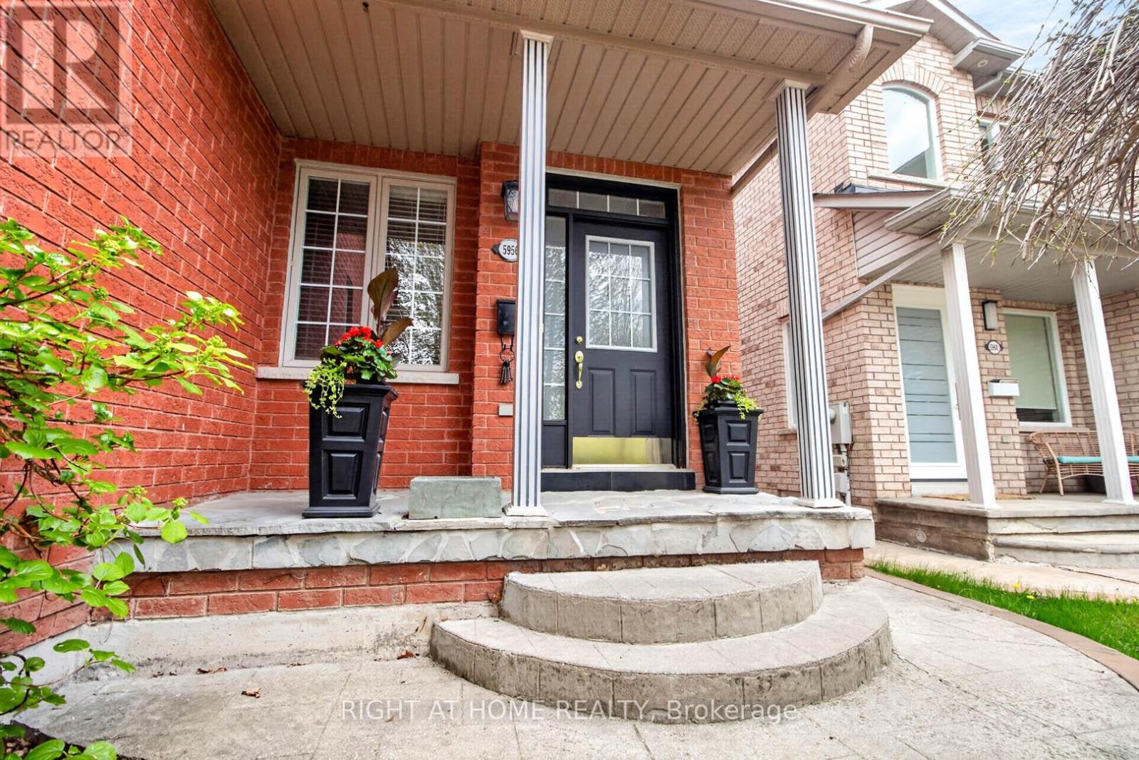 5956 RAYSHAW CRESCENT - 4