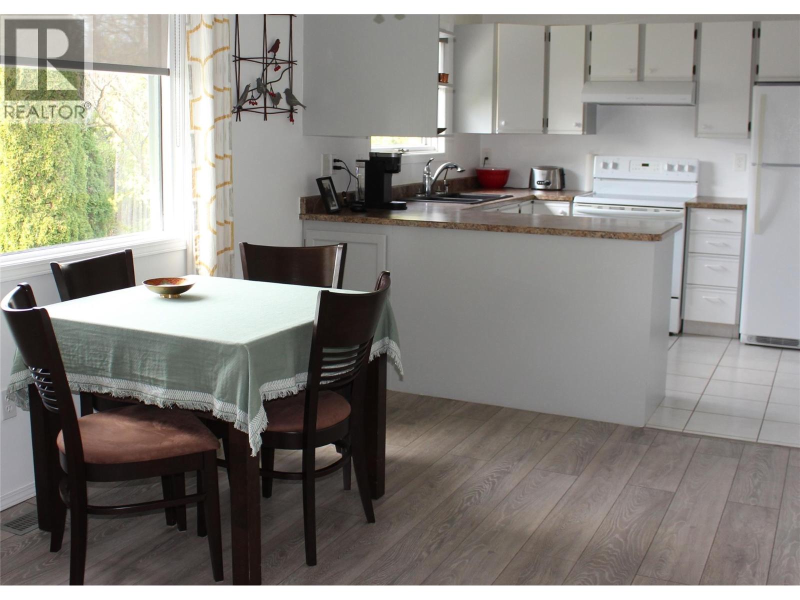 #1121 415 Commonwealth Road - 11