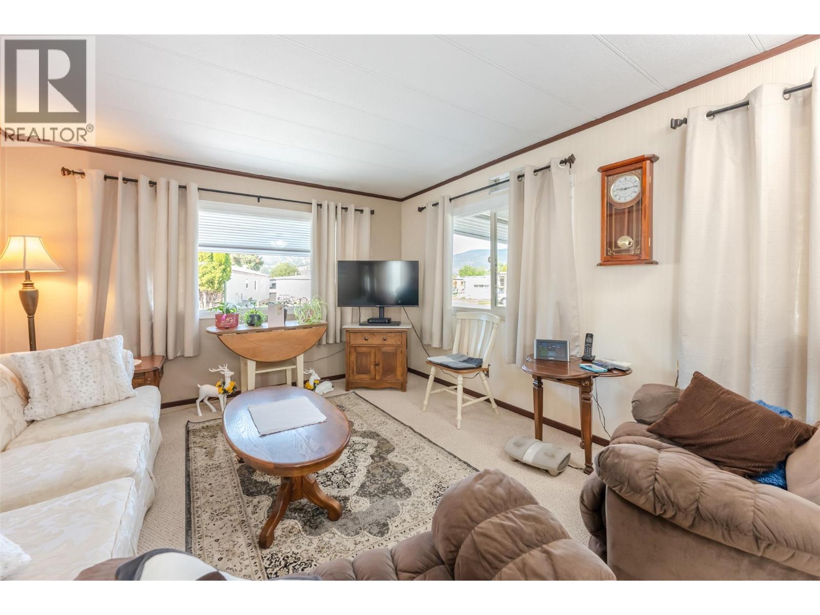 #26 197 Dauphin Avenue - 4