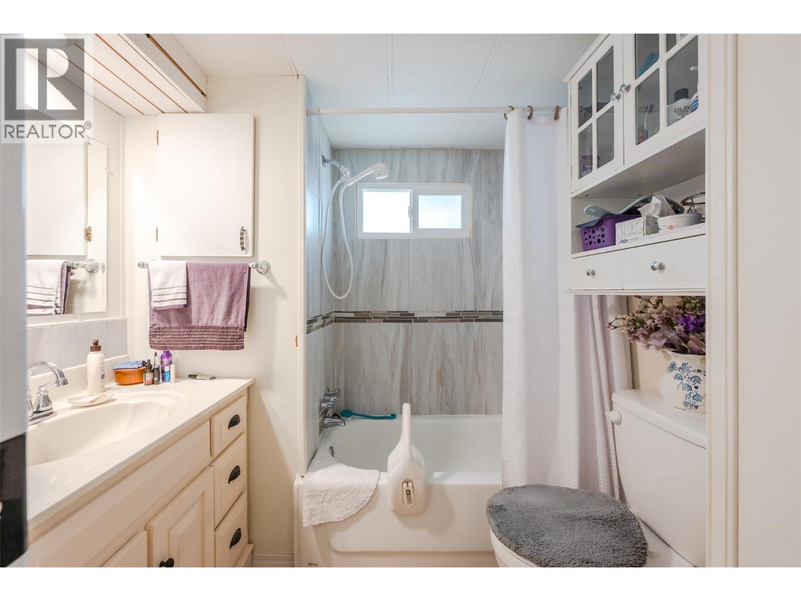 #26 197 Dauphin Avenue - 18