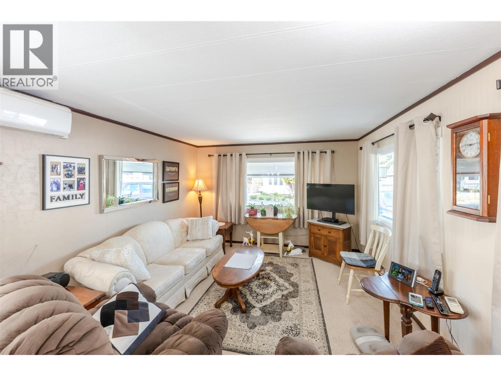 #26 197 Dauphin Avenue - 2