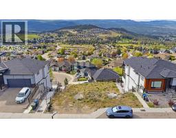 1485 Fairwood Lane, Kelowna, BC V1P1T6 Photo 7