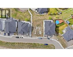 1485 Fairwood Lane, Kelowna, BC V1P1T6 Photo 6