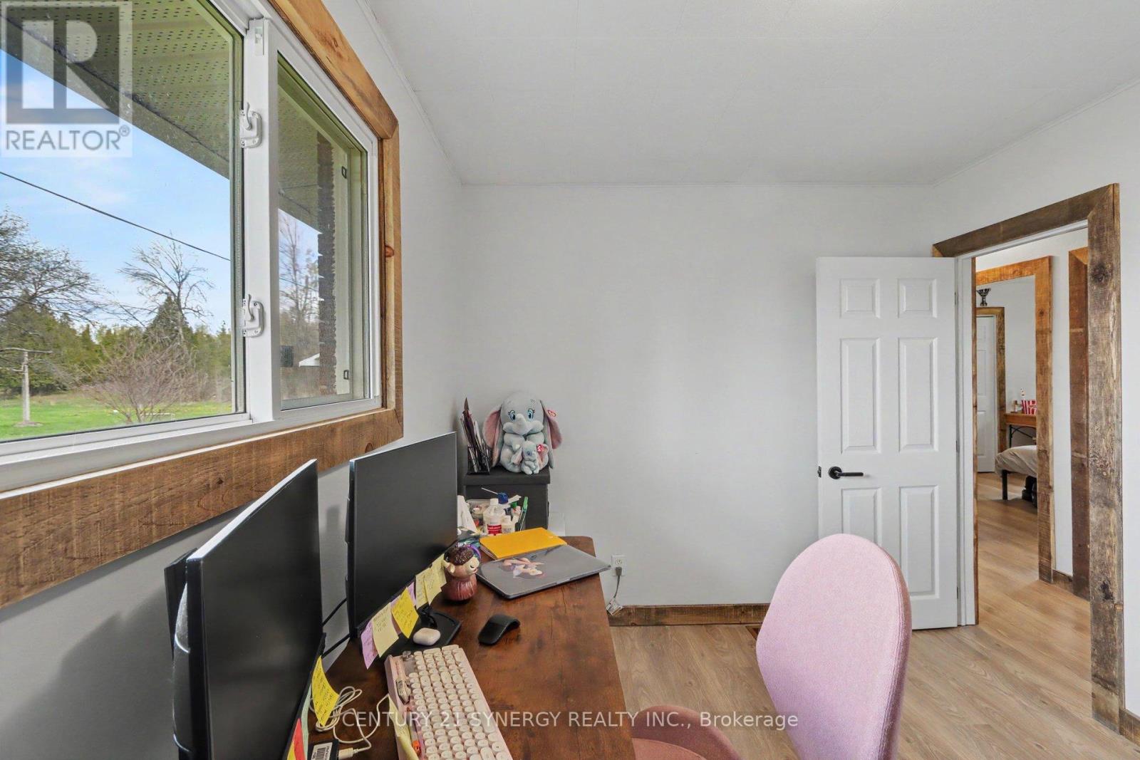 130 SAUMURE CIRCLE - 15