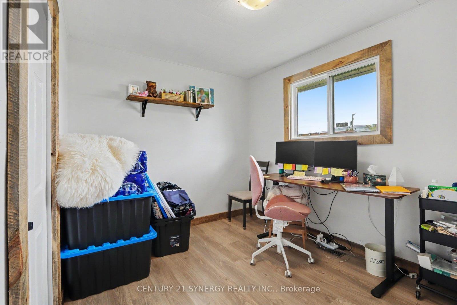 130 SAUMURE CIRCLE - 16