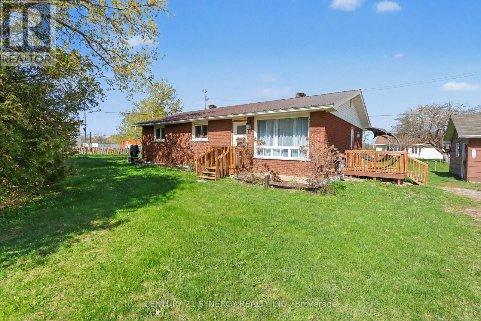 130 SAUMURE CIRCLE - 2