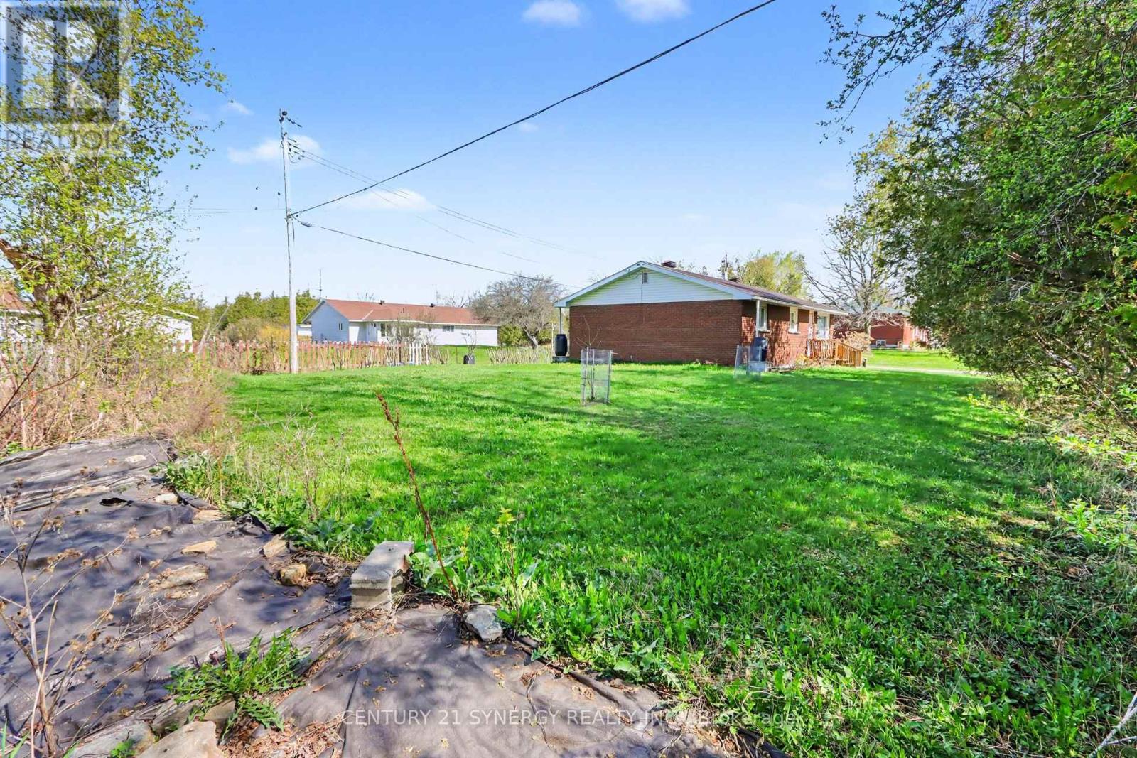 130 SAUMURE CIRCLE - 21