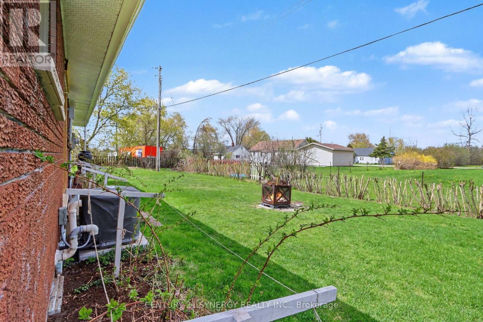 130 SAUMURE CIRCLE - 22