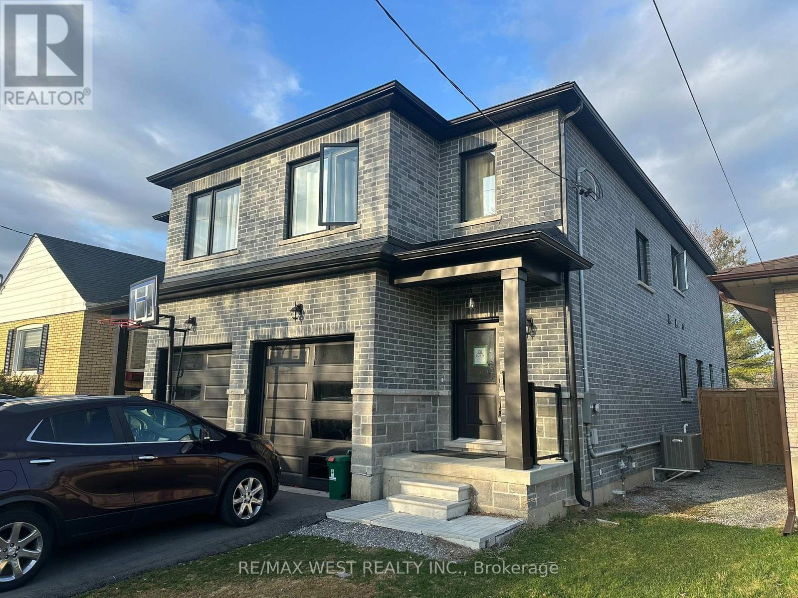 131 GUELPH STREET - 1