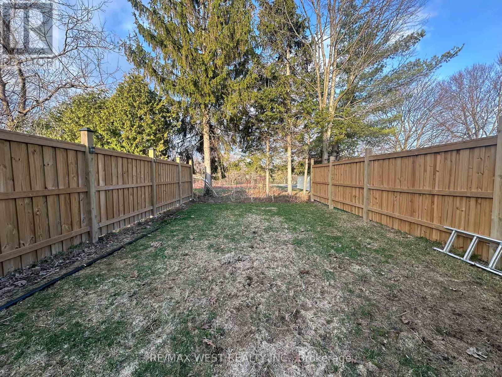 131 GUELPH STREET - 11
