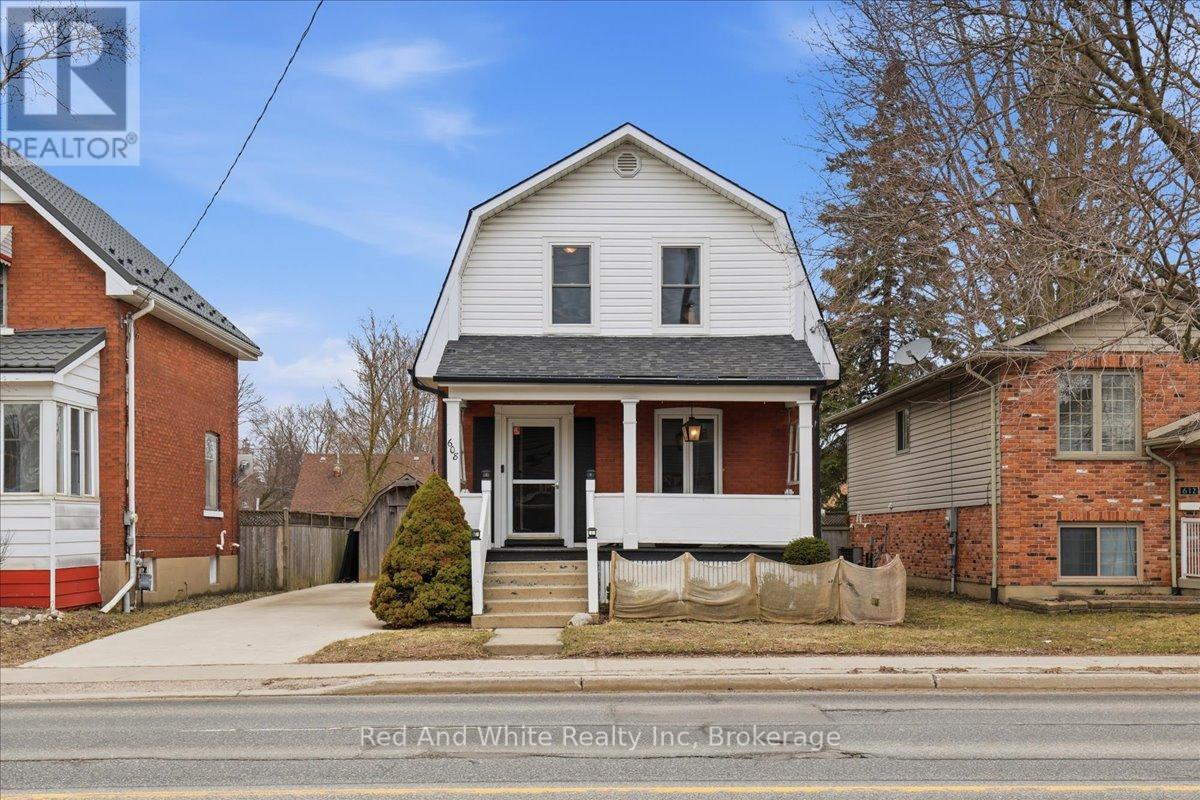608 ONTARIO STREET - 4