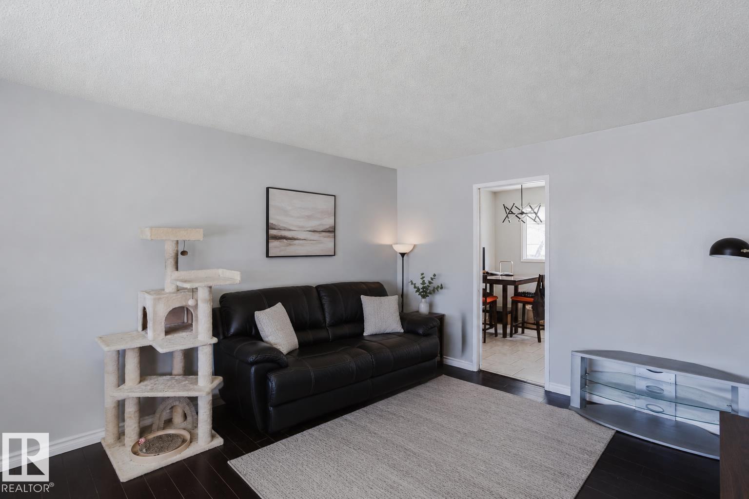 10325 152 ST NW, Edmonton