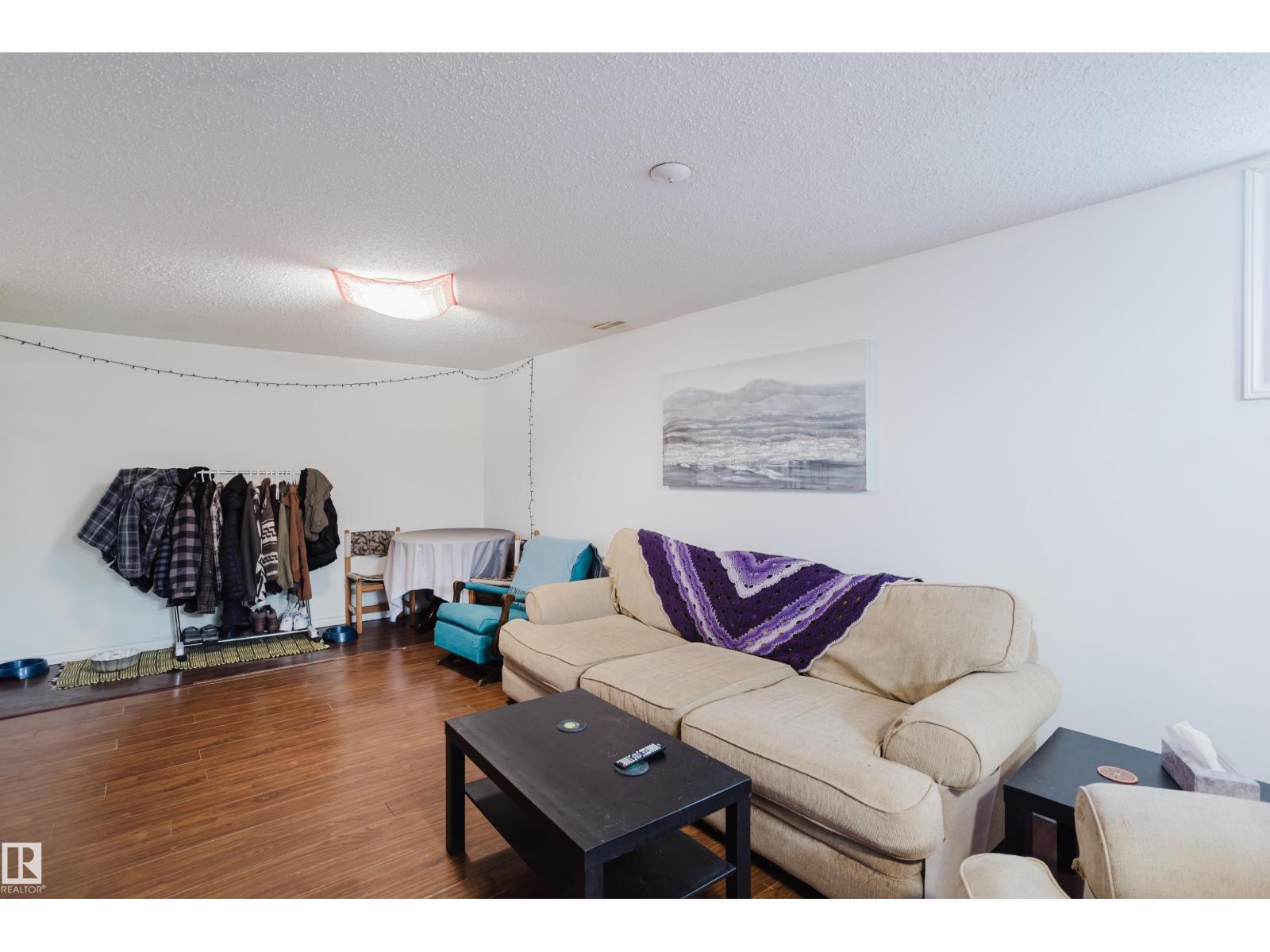 10325 152 ST NW, Edmonton