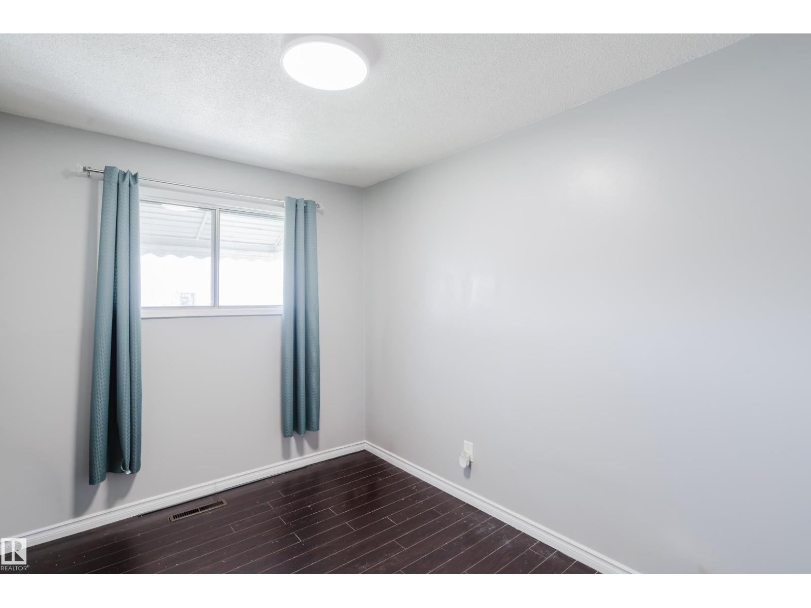 10325 152 ST NW, Edmonton