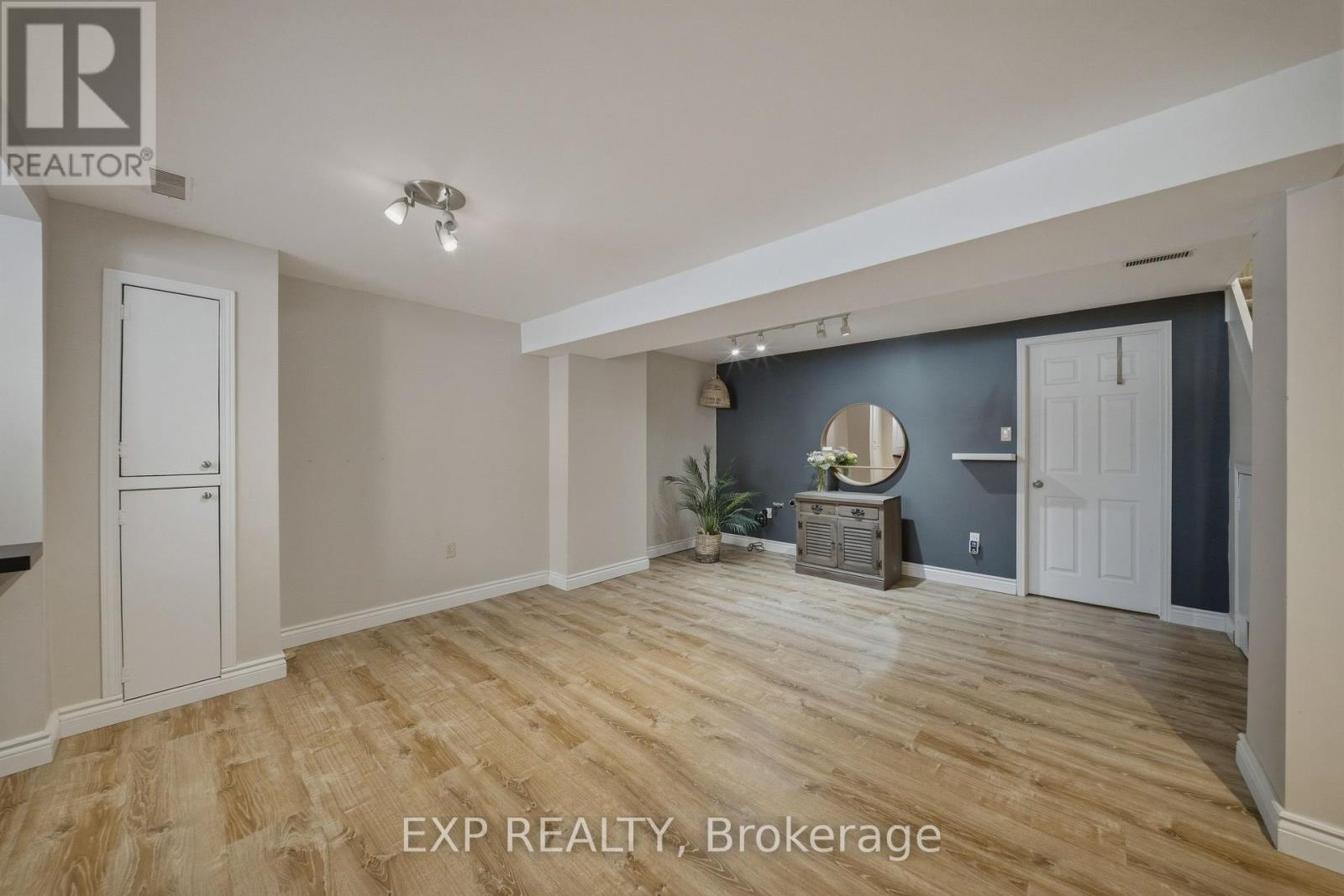 1832 LORANGER COURT - 30
