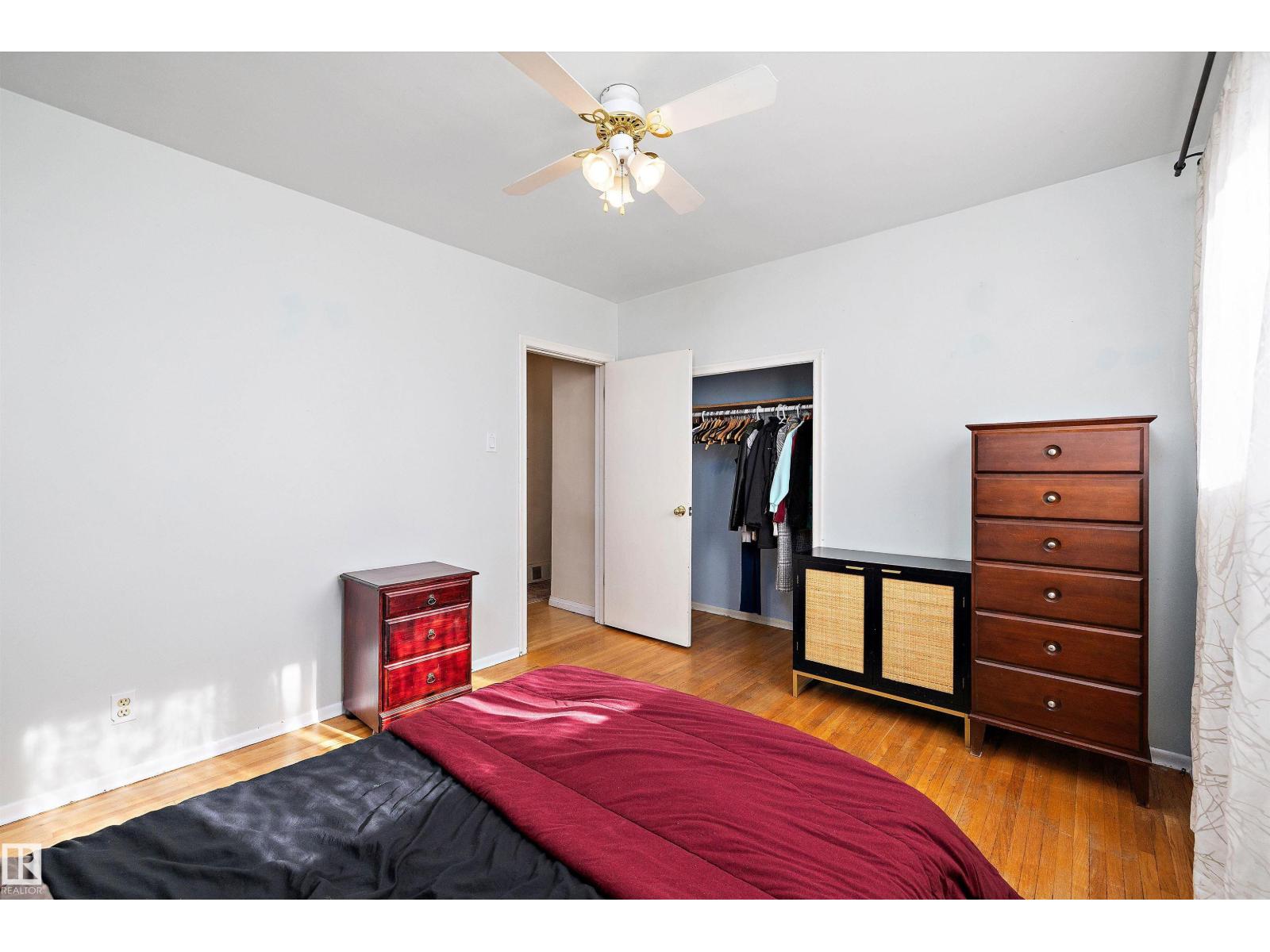 11607 141 ST NW - 23