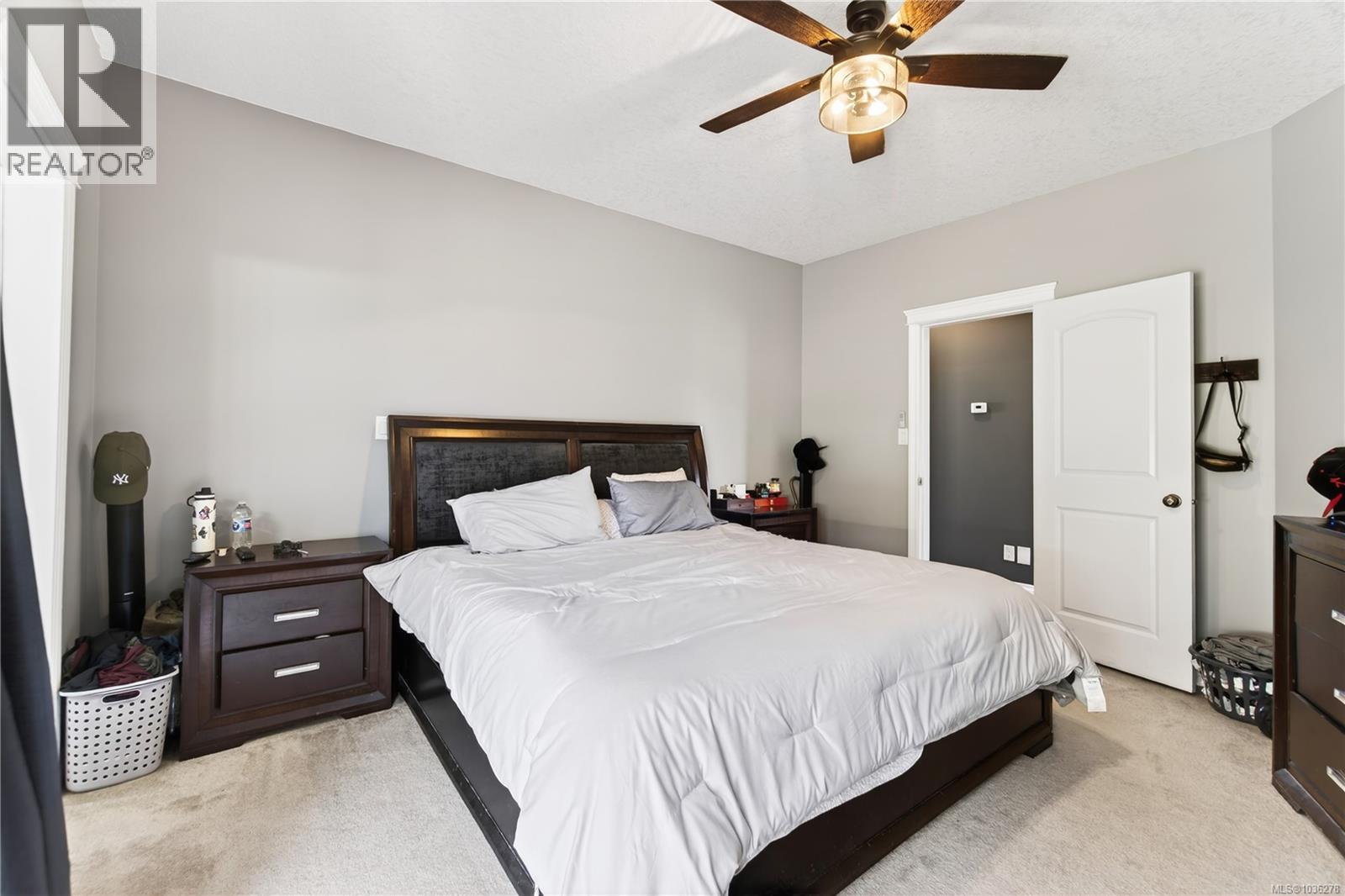 6596 Kestrel Cres - 30