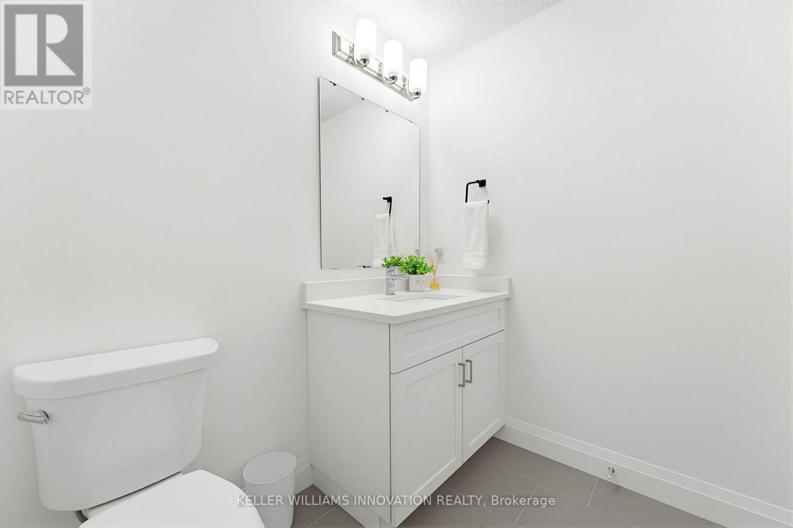 37 GILMER CRESCENT - 36