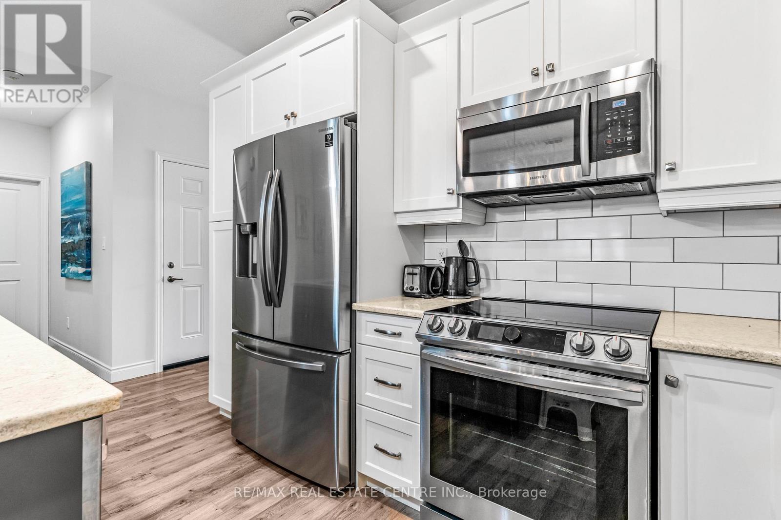 #54 375 MITCHELL ROAD S - 17