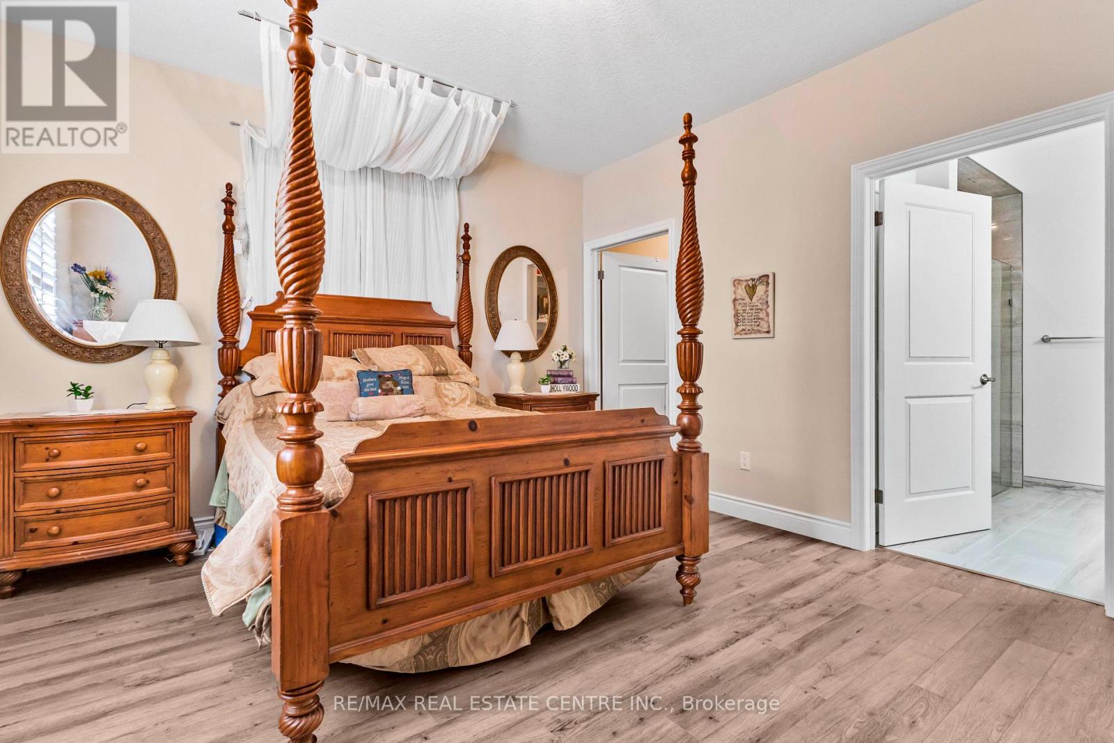 #54 375 MITCHELL ROAD S - 22