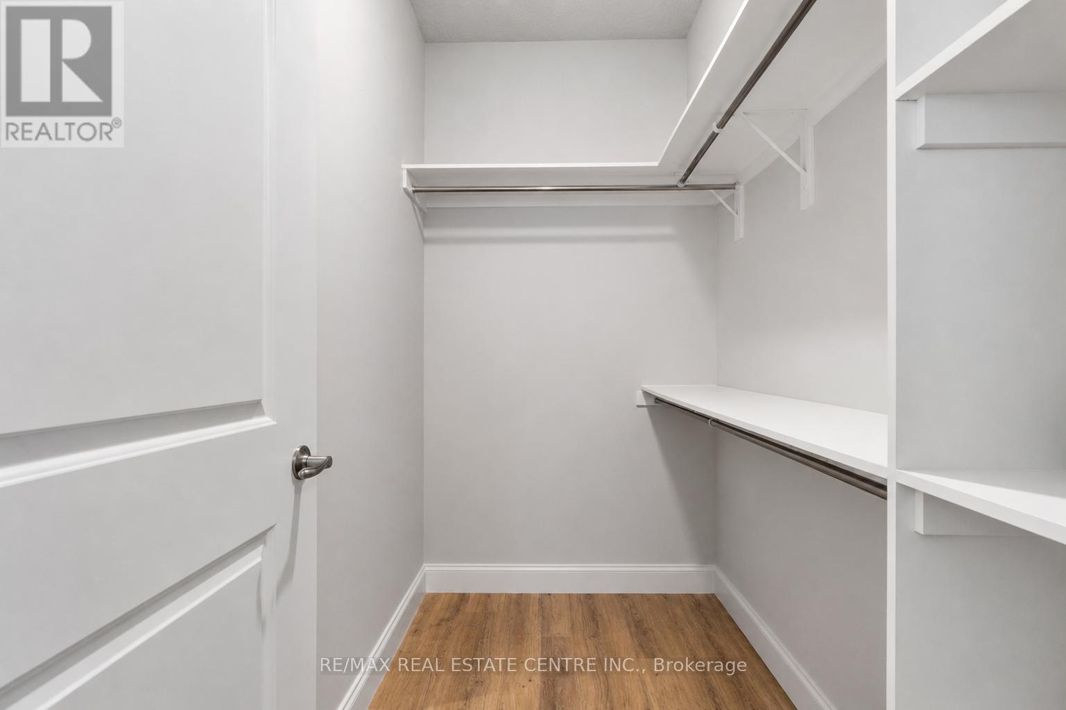 #54 375 MITCHELL ROAD S - 26