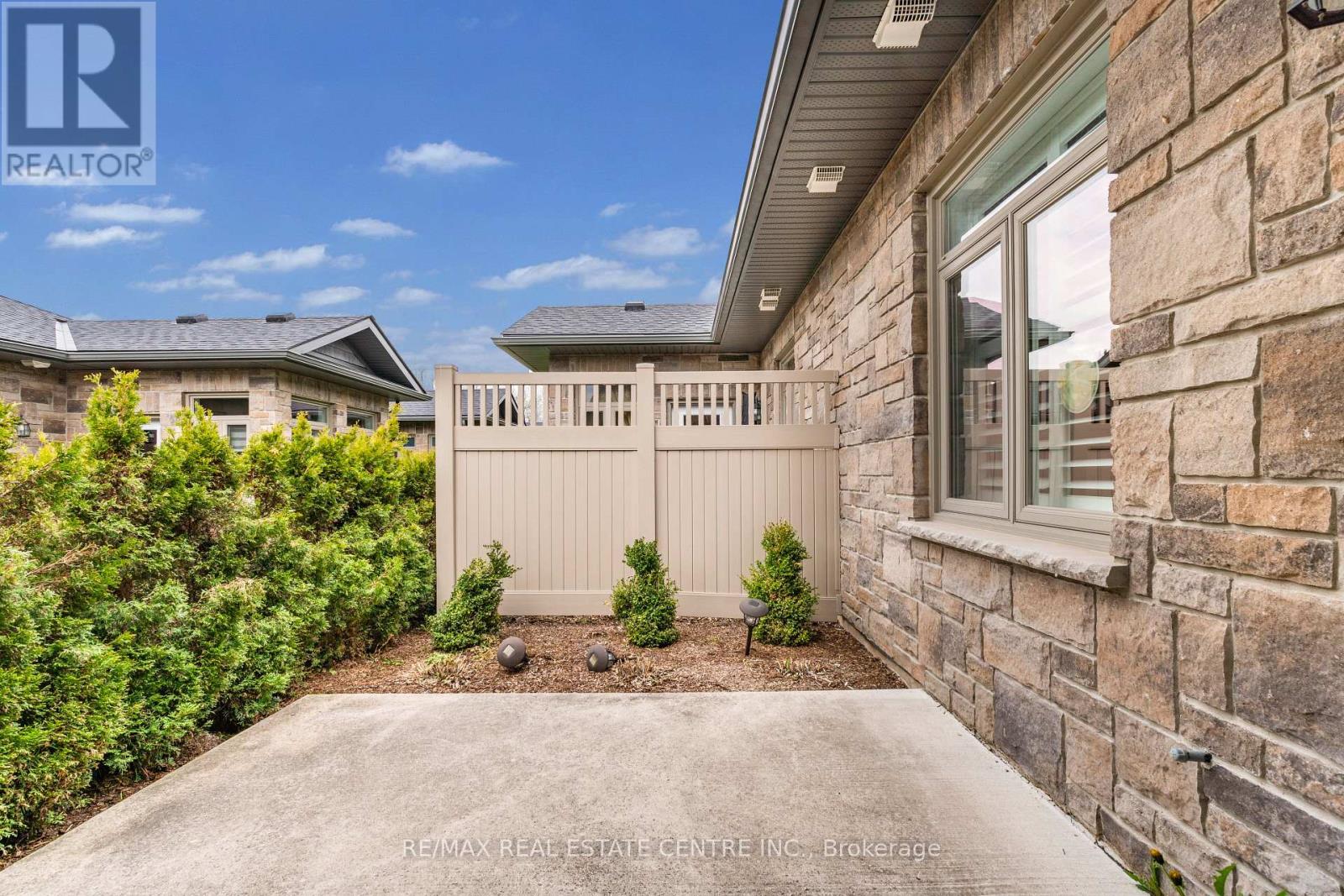 #54 375 MITCHELL ROAD S - 35