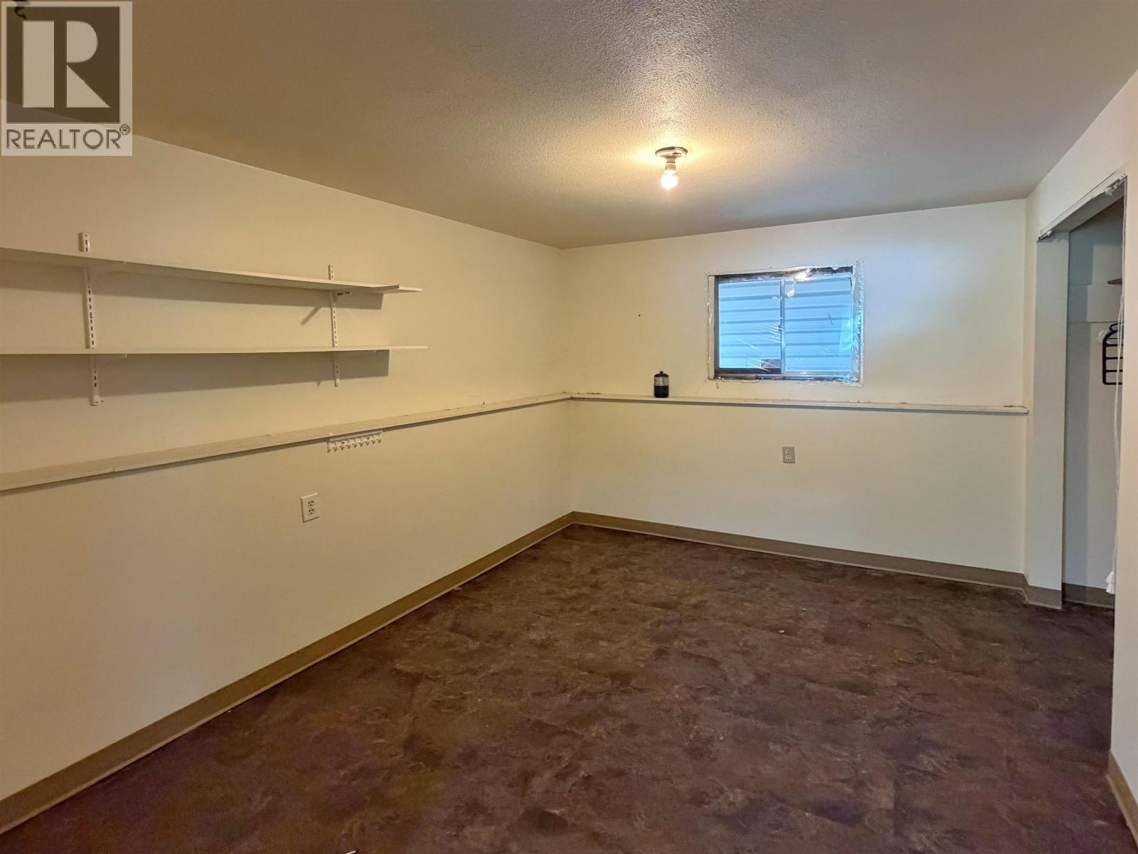 718 E 11TH AVENUE - 23
