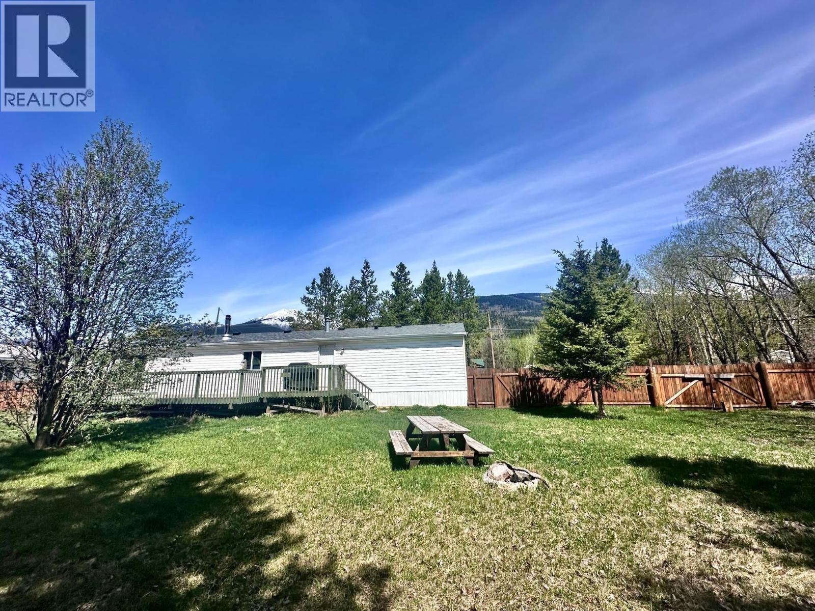 845 BEAVEN CRESCENT - 13