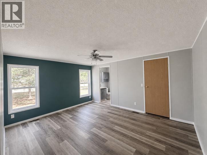 845 BEAVEN CRESCENT - 6