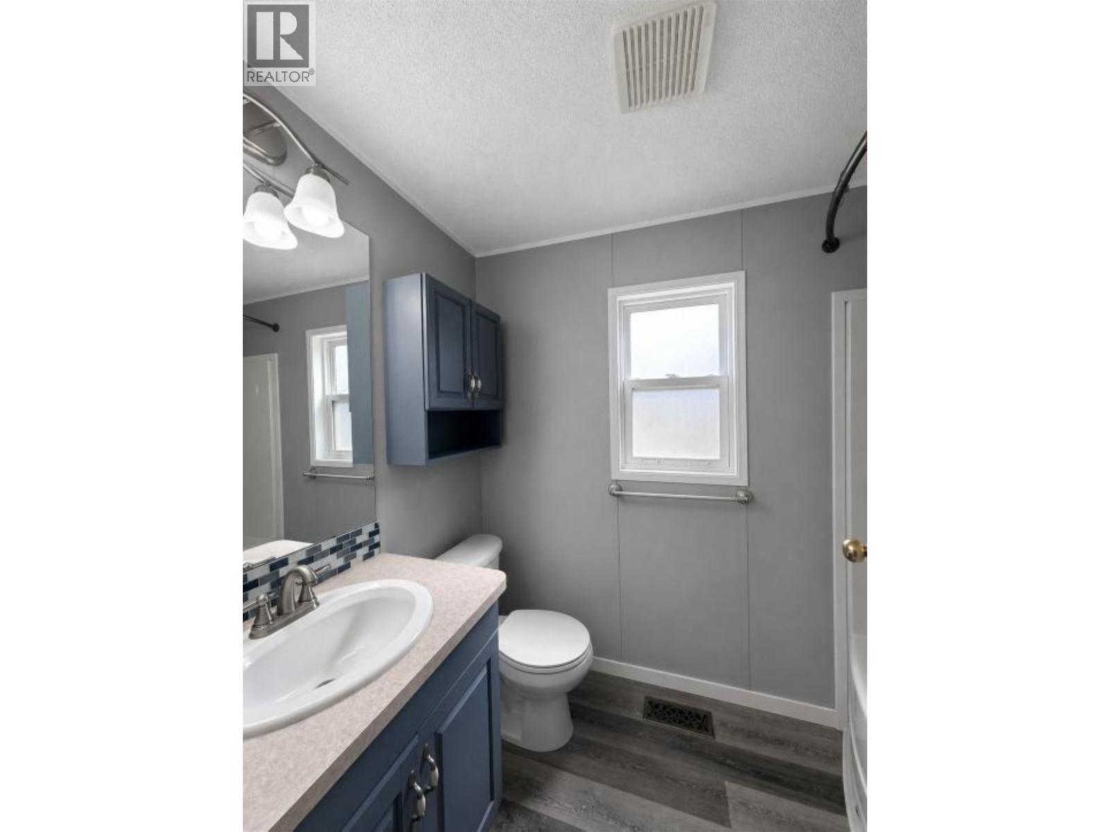 845 BEAVEN CRESCENT - 7