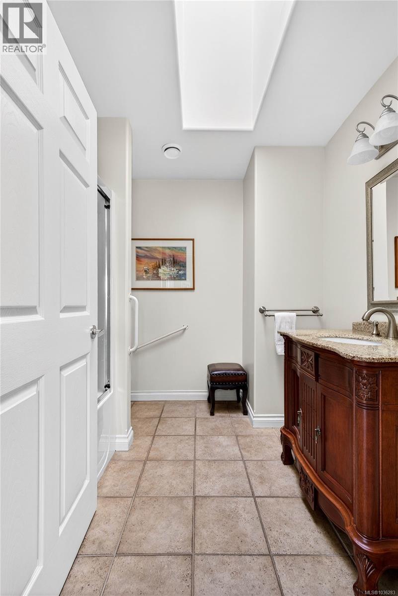  2257 Tarn Place, Duncan