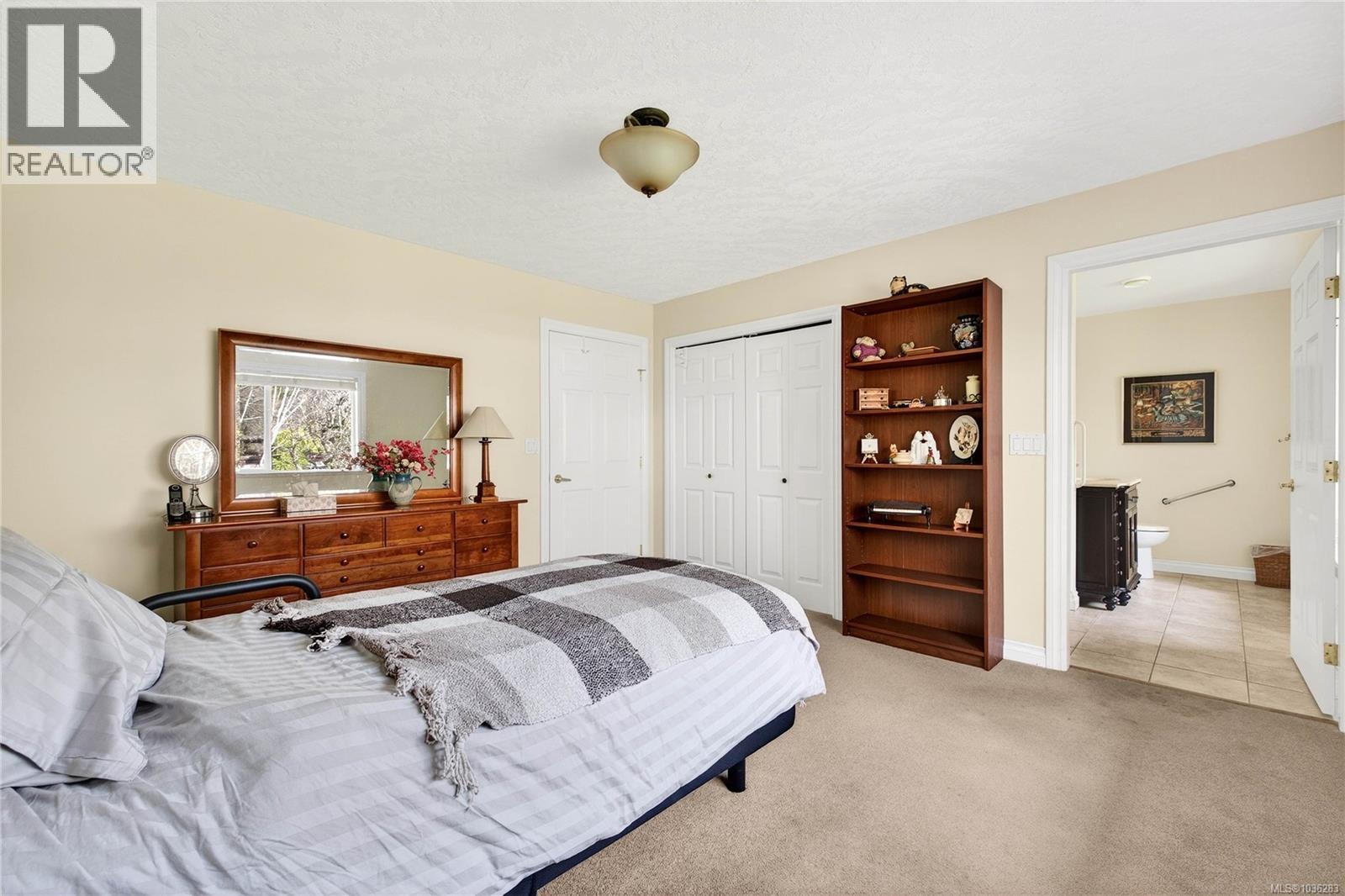  2257 Tarn Place, Duncan