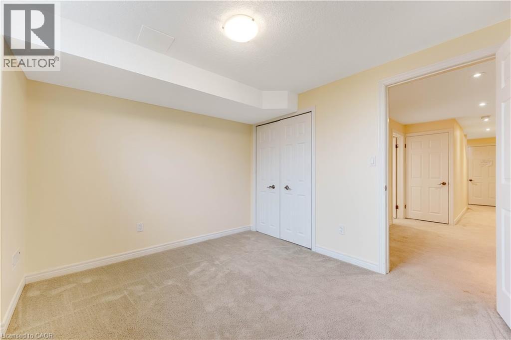 76 TEMPLEWOOD Drive, Kitchener, Ontario, N2R1X3 — Photo 18