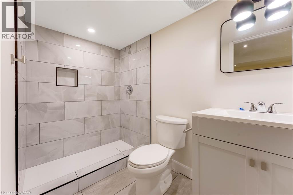 76 TEMPLEWOOD Drive, Kitchener, Ontario, N2R1X3 — Photo 31