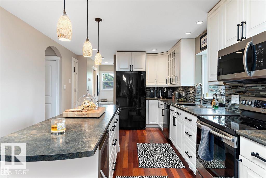 10765 65 ST NW, Edmonton