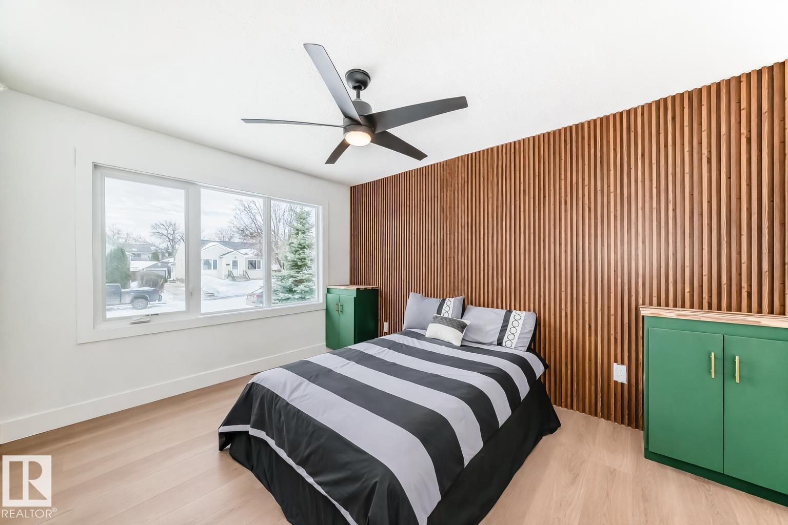 8712 89 AV NW - 8