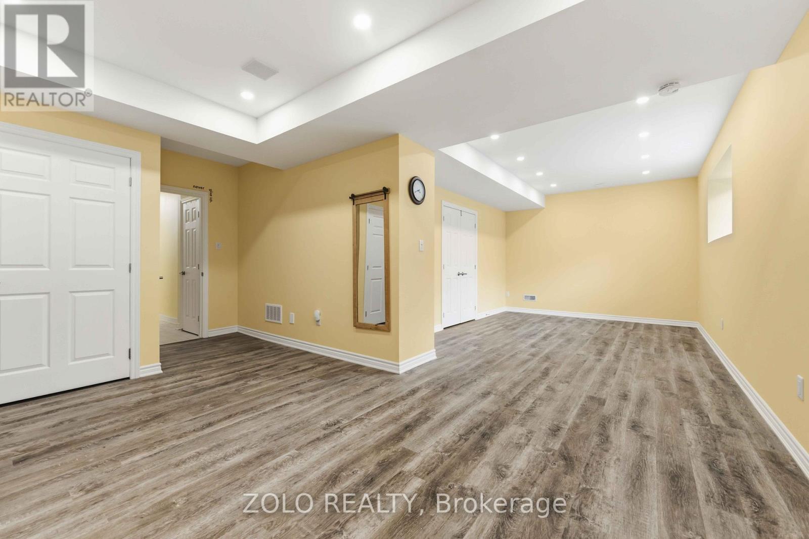 3566 CAMBRIAN ROAD - 38