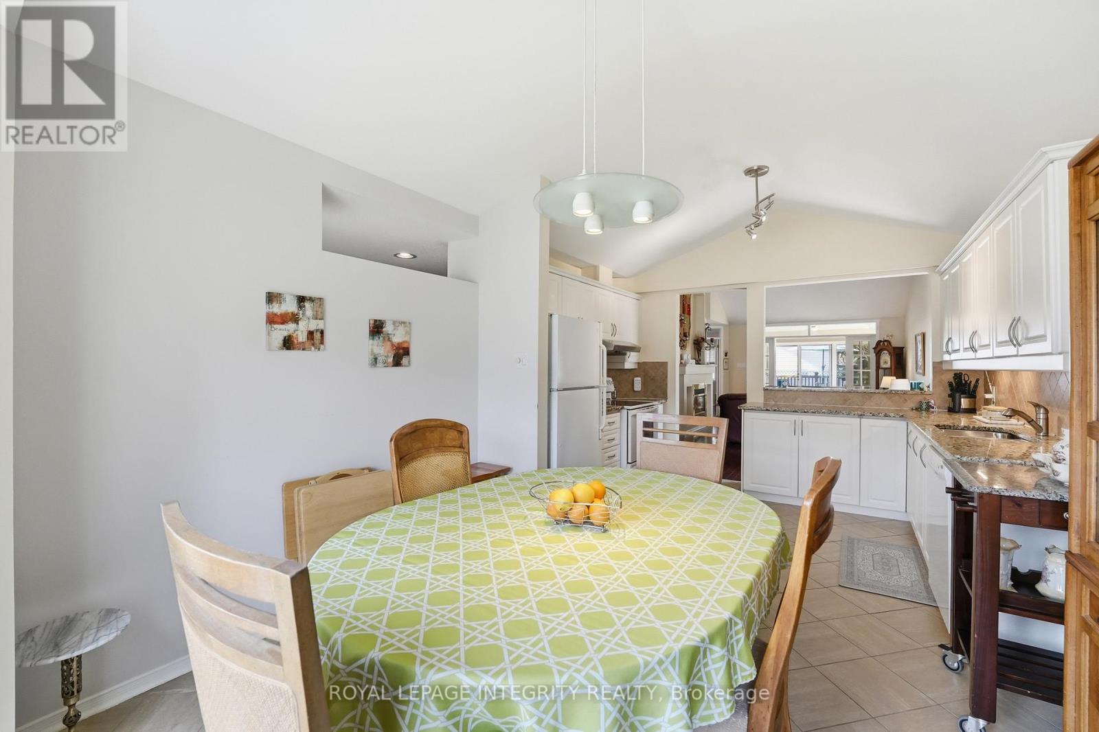 3 Bed, 3 Bath House for Rent in Ottawa – 42 SETTLER’S RIDGE WAY, Ottawa – MLS# X13105576 - Image 14