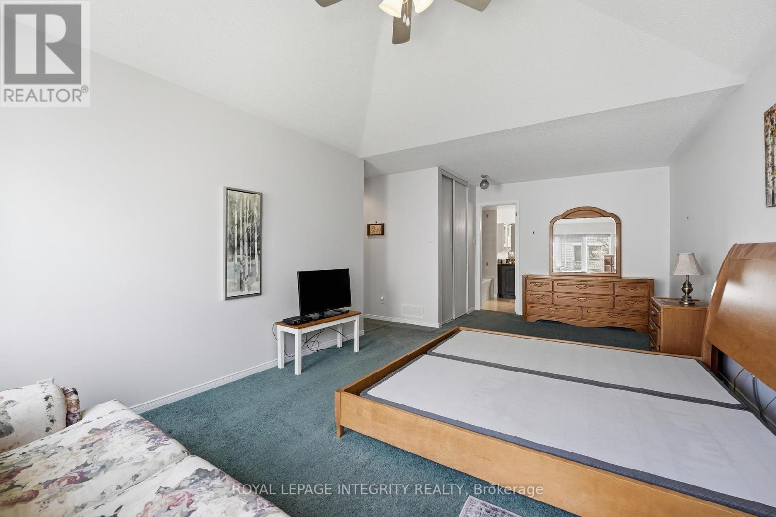 3 Bed, 3 Bath House for Rent in Ottawa – 42 SETTLER’S RIDGE WAY, Ottawa – MLS# X13105576 - Image 4