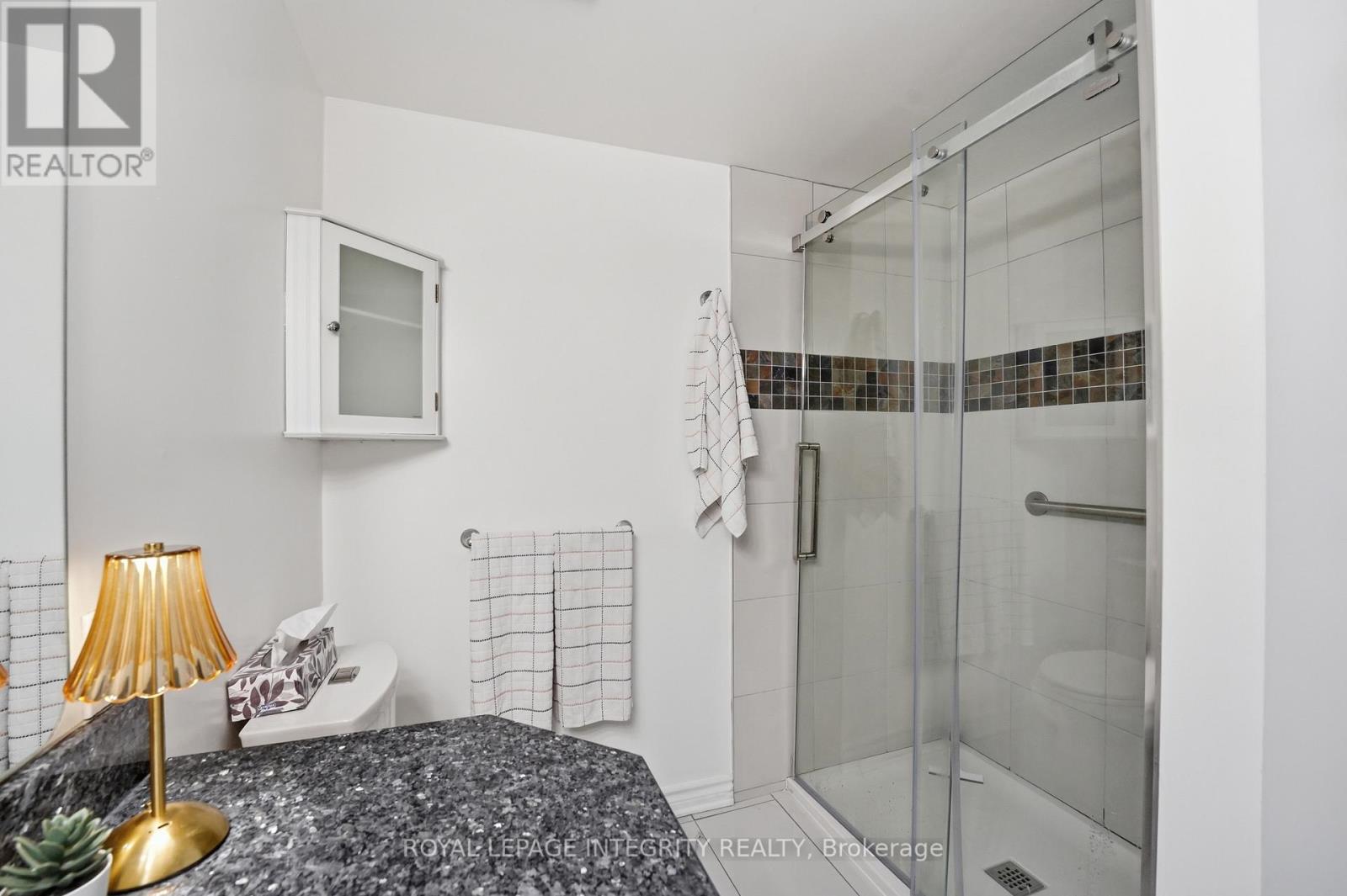 3 Bed, 3 Bath House for Rent in Ottawa – 42 SETTLER’S RIDGE WAY, Ottawa – MLS# X13105576 - Image 9