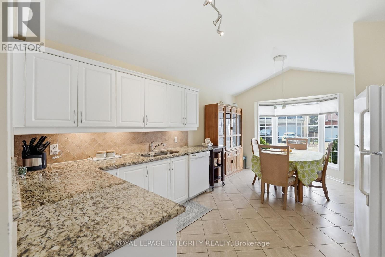 3 Bed, 3 Bath House for Rent in Ottawa – 42 SETTLER’S RIDGE WAY, Ottawa – MLS# X13105576 - Image 28