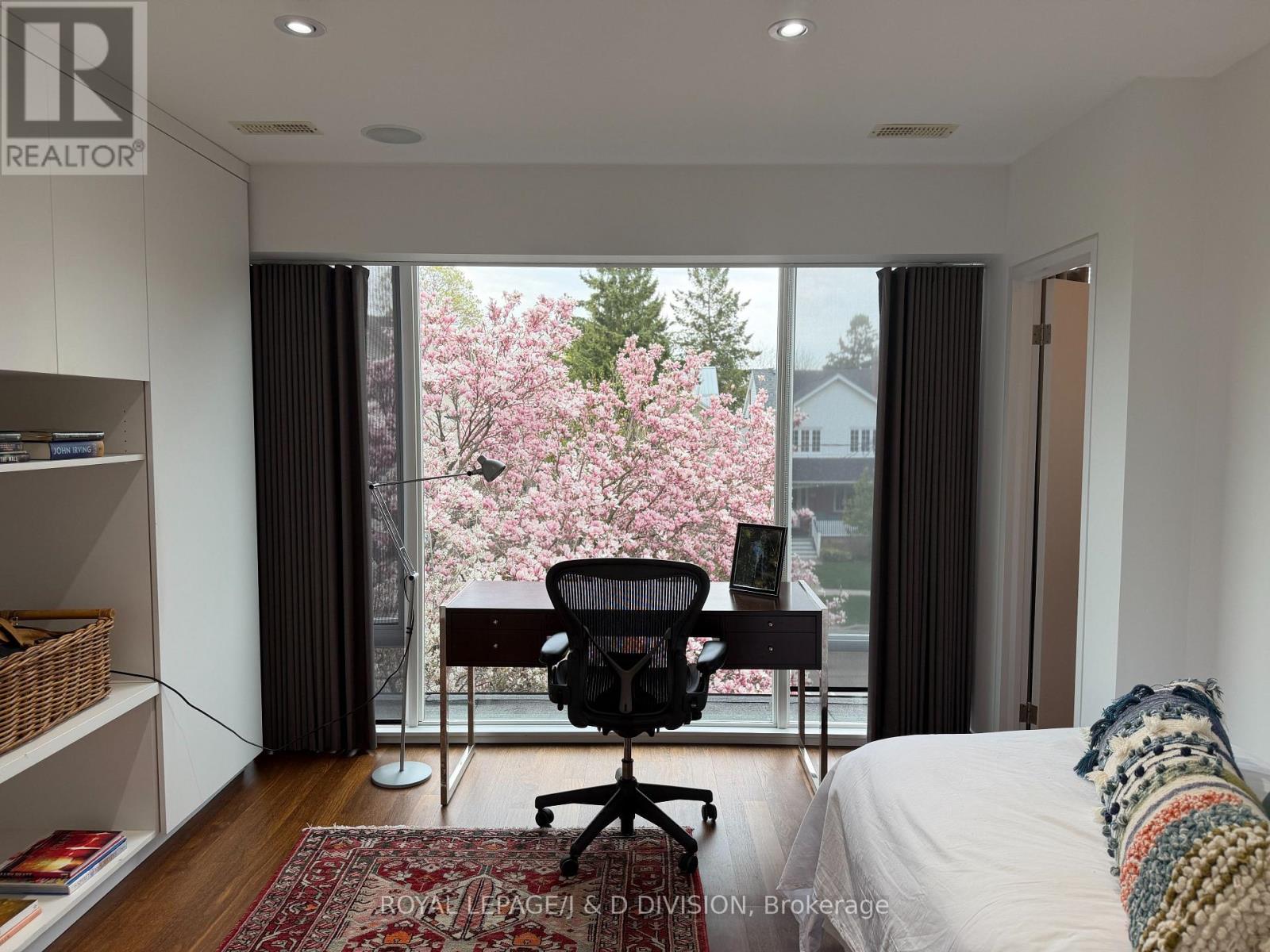 44 STANDISH AVENUE - 28