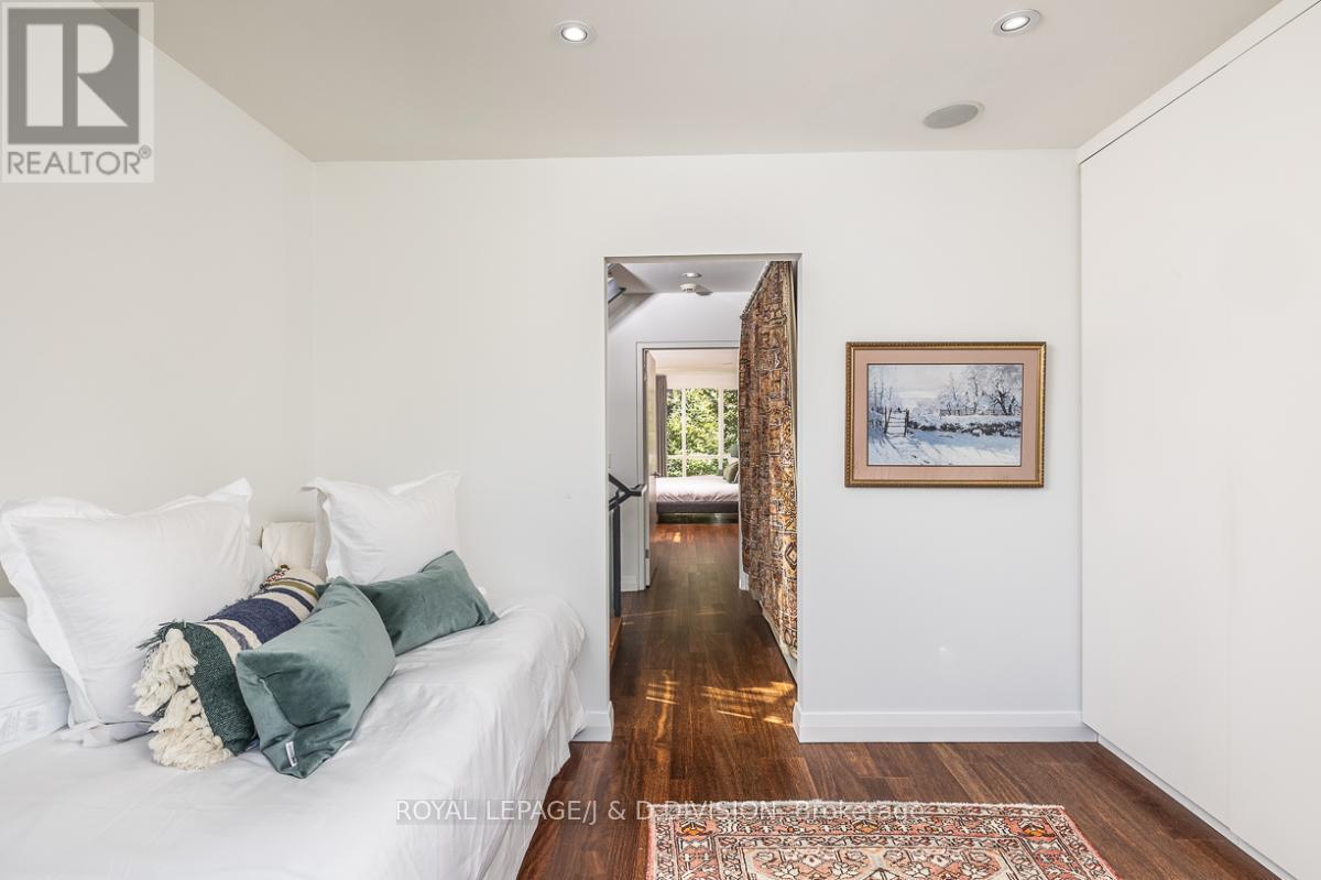 44 STANDISH AVENUE - 30