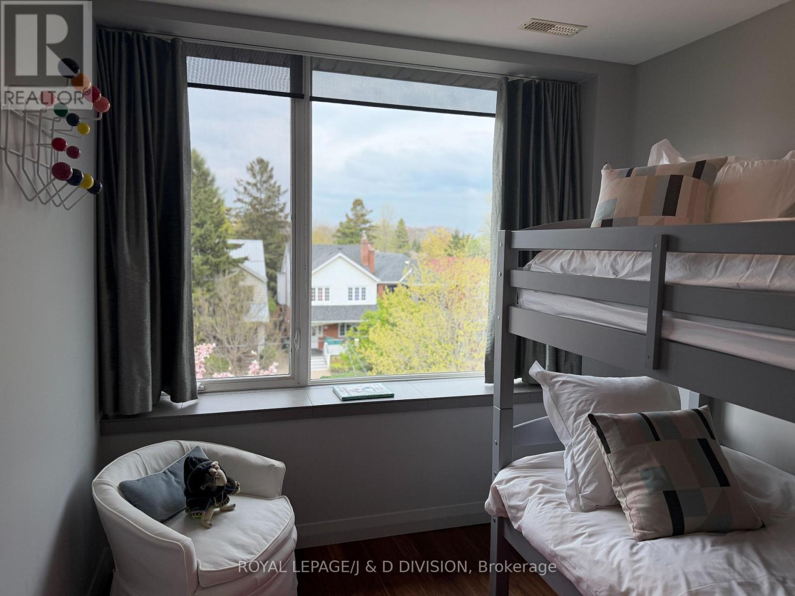 44 STANDISH AVENUE - 37
