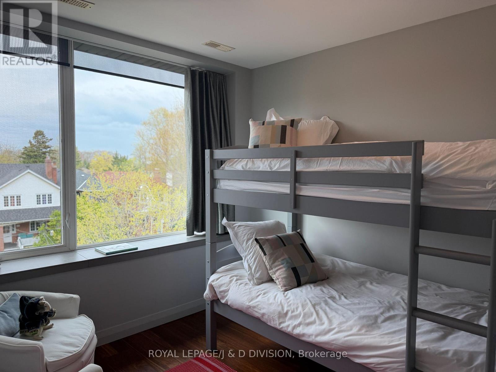 44 STANDISH AVENUE - 36