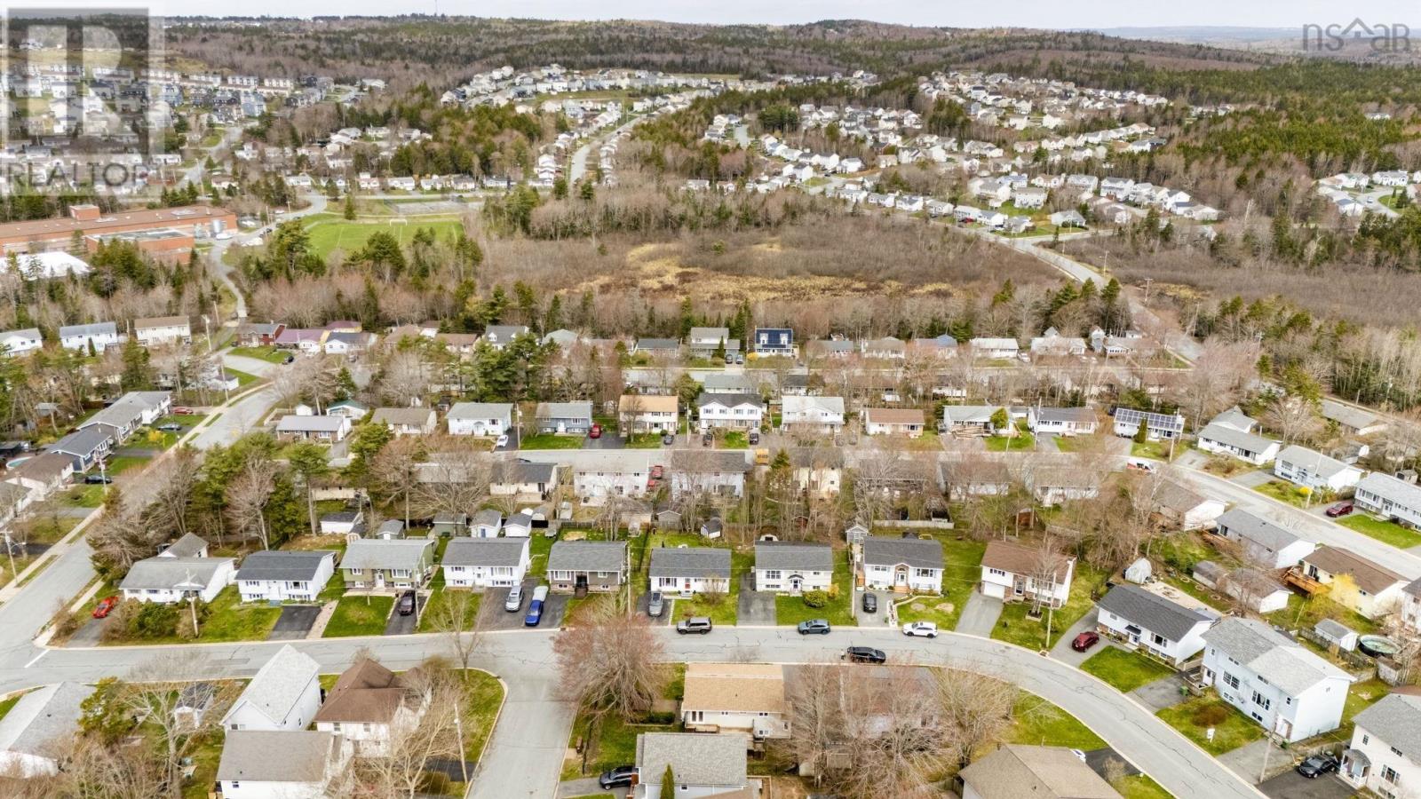 Property 33 of 49 of 94 Noria Crescent