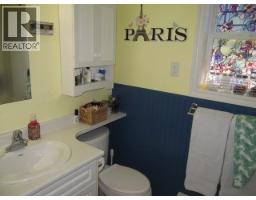 5031 Easzee Drive, 108 Mile Ranch, BC V0K2Z0 Photo 9