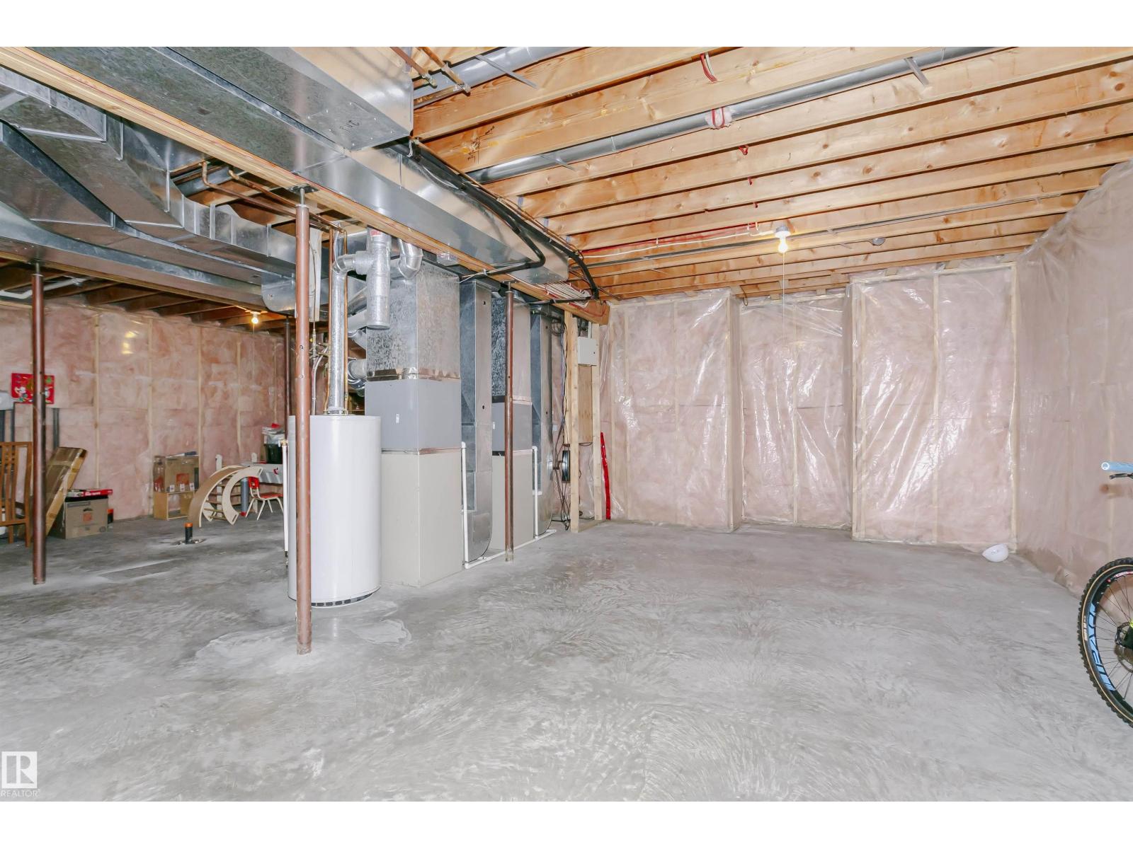 1009 TWIN BROOKS CO NW, Edmonton